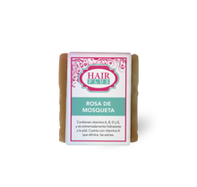 Load image into Gallery viewer, Ideal para todo tipo de pieles que representan estrías,resequedad, eczema y manchas. Su rica composición hidrata la piel, dejándola suave y limpia. Recuerda que nuestro Jabón Rosa de mosqueta es 100% natural. Tratado si eres de esas personas que está tratando de combatir la resequedad y las manchas en tu piel.